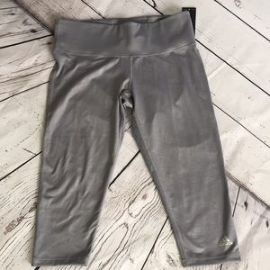 New Adidas Large Climate Capri workout Leggings